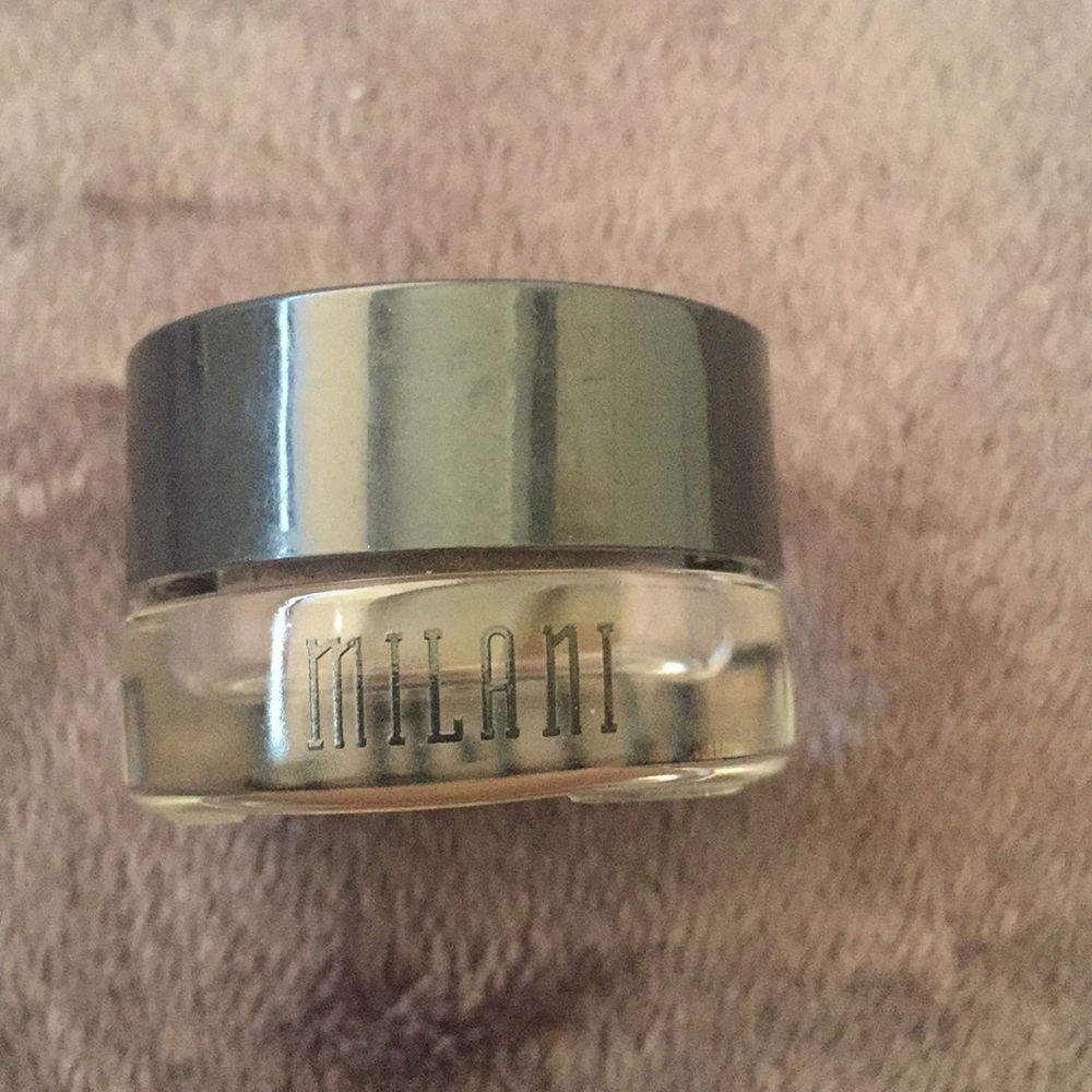 Milani stay put brow color